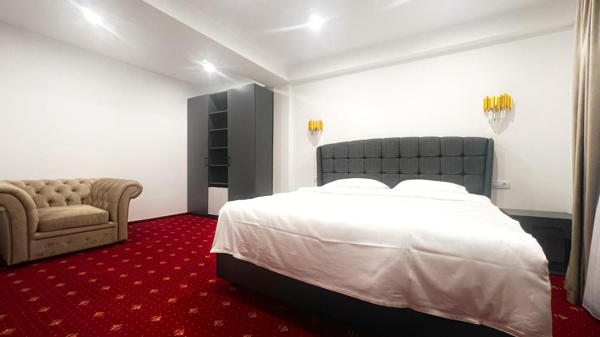Mimi Hotel Corabia Extérieur photo