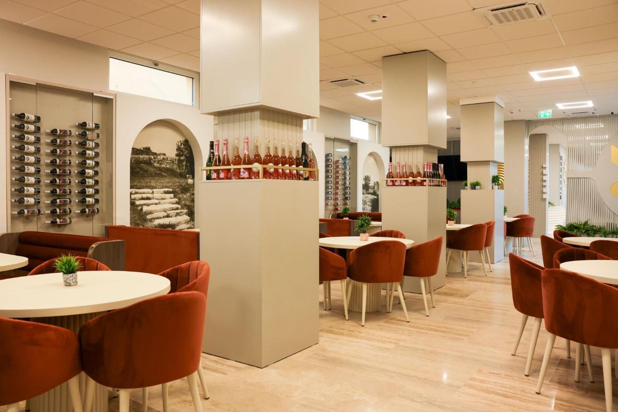 Mimi Hotel Corabia Extérieur photo